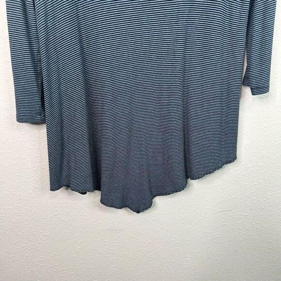 Comfy USA Blue Micro Striped Long Sleeve Asymmetrical Rayon Top Size L - Picture 3 of 13